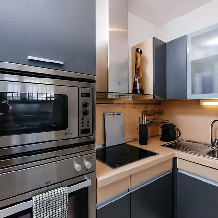 Amazing Penthouse With Terrace By Caracalla *