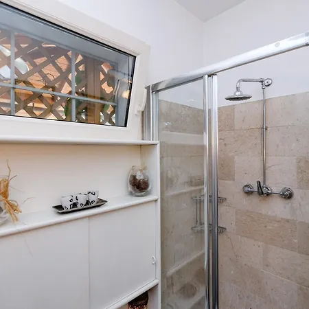 Amazing Penthouse With Terrace By Caracalla *