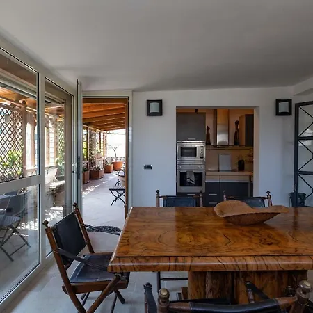 Amazing Penthouse With Terrace By Caracalla Apartmán