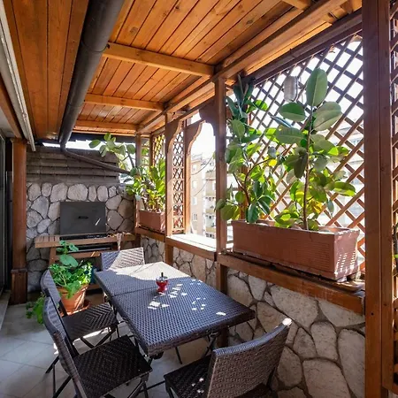 Amazing Penthouse With Terrace By Caracalla Řím