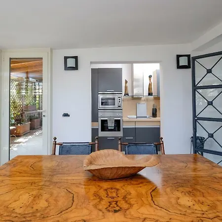Apartmán Amazing Penthouse With Terrace By Caracalla *
